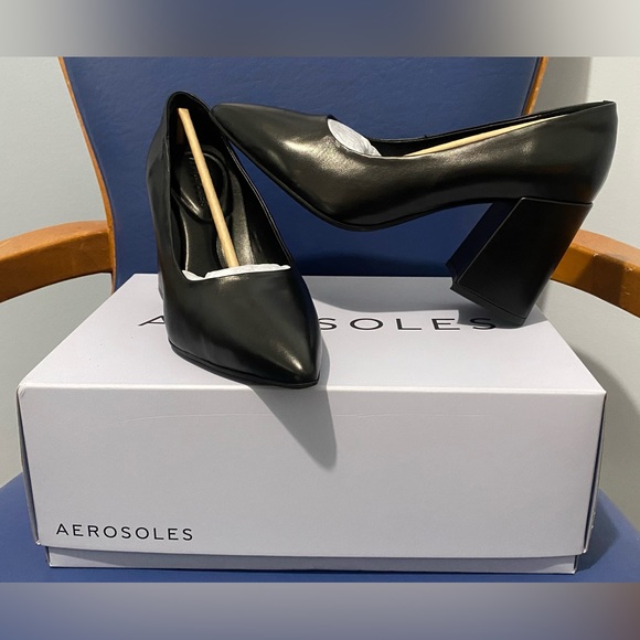 AEROSOLES Shoes - New Aerosoles Isabel black leather pumps, Size 8.5 M
